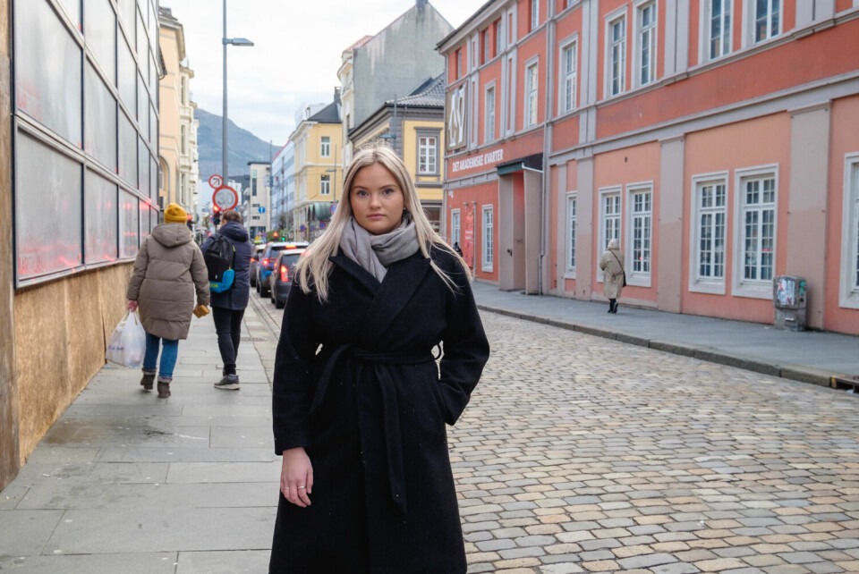 VILLE VENTET. – Man føler seg gjerne litt utenfor når alle drar ut, og man selv må dra hjem tidlig, sier Kristin Jersin Søgaard (19).