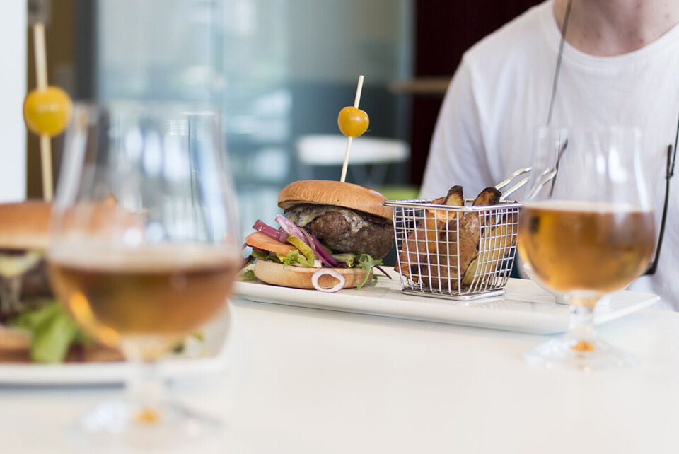 Skuffande Muntlig-burger