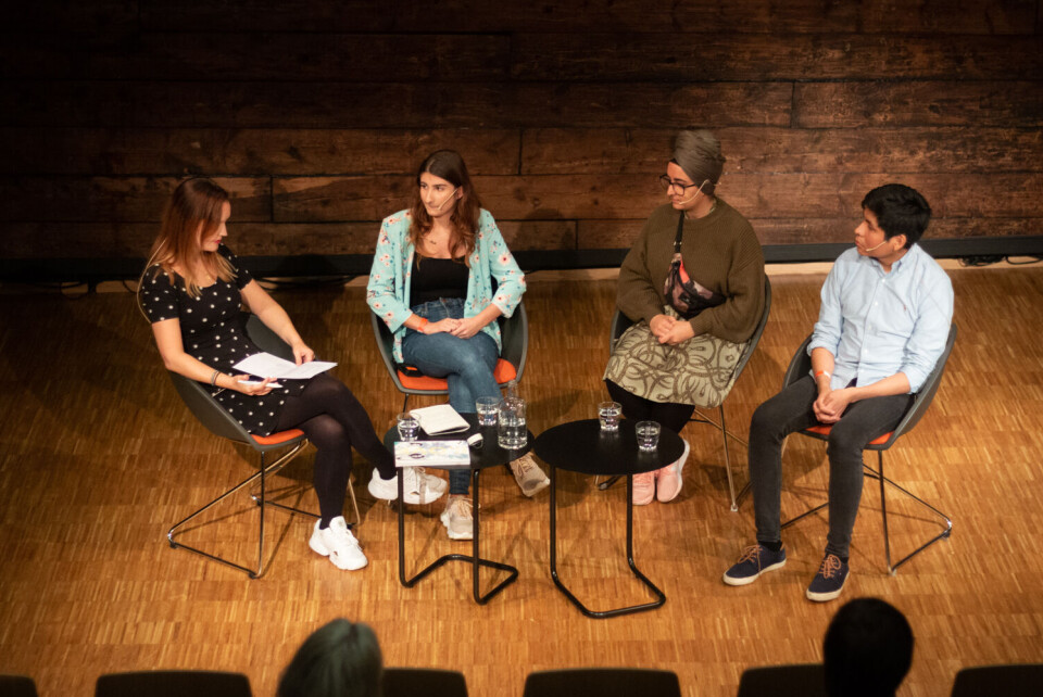SEXPRAT. I helgen gikk Nytfestivalen, en festival som har lagt sitt fokus på seksuell nytelse, av stabelen i Bergen. Her er studentene Altunøz og Al-Musawi i panelsamtale om flerkulturell seksualitet.