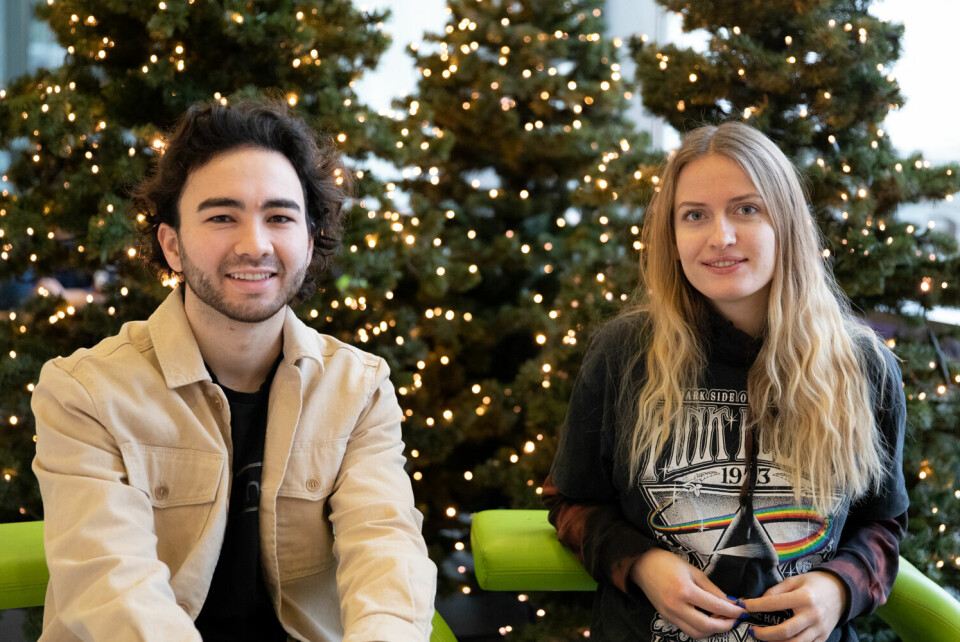 FACING THE CIRCUMSTANCES . Alisher Khodjaev (26) and Aliaksandra Haurusik (24) are staying in Bergen for Christmas holidays. FOTO: Frøya Lofthus