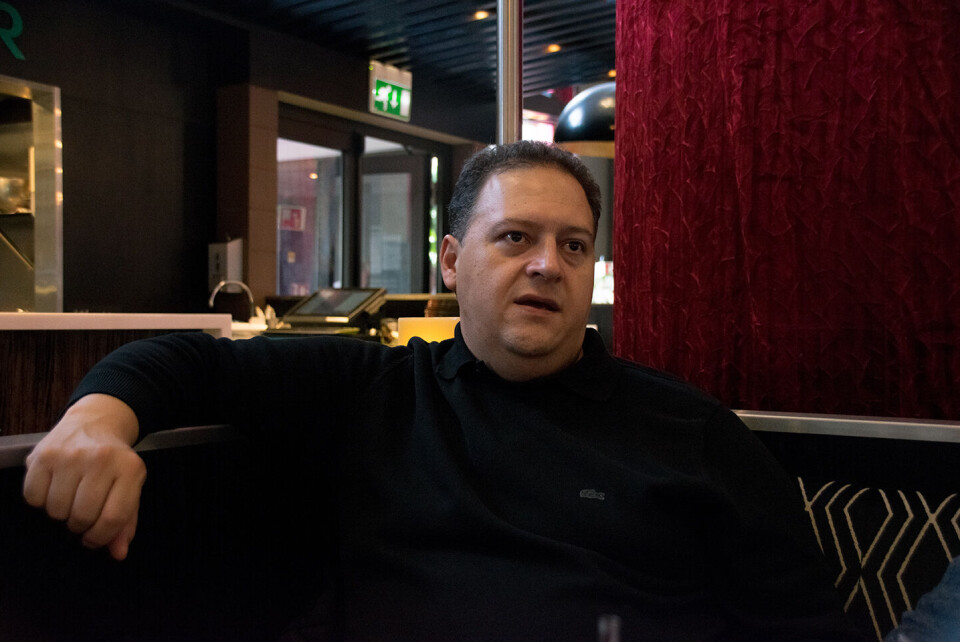 AVHOLDS: Da Juan Pablo Escobar var åtte år gammel lærte faren hans alt det var å vite om narkotikaen faren solgte. Siden den gang har han kun røyket marihuana en gang. FOTO: NORA ELVESTAD