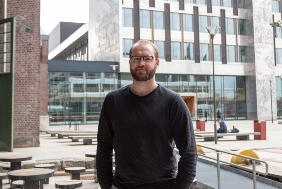 HVL. Thord Tveit Lid, formand i Bergen Teknikersamfund (BTS) er ikke fornøyd med at høgskolen han går på nå skal søke om å få bli universitet.