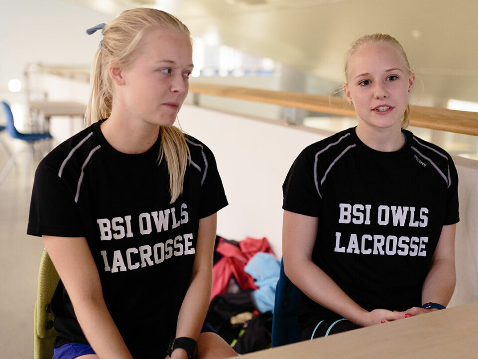 UGLENE. Annette Ellingsen og Victoria Ommundsen har spelt på BSI Owls i høvesvis tre og eitt år. FOTO: HENRIK FOLLESØ EGELAND