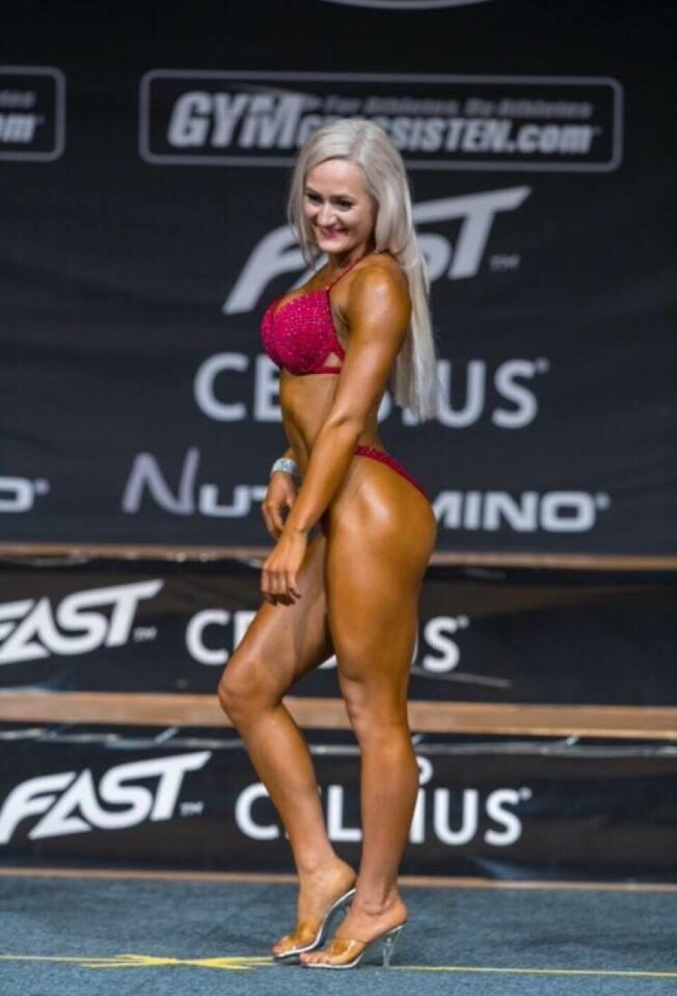 EKSTREMSPORT: I konkurransetidene er dietten ekstrem, men Pernille Lindseth er opptatt av å kunne spise og kose seg når hun kan. FOTO: Privat.