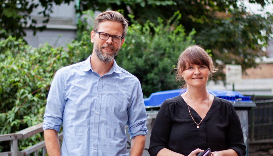 BALANSE. Bjarte Furnes og Elisabeth Hesjedal ønsker seg gjerne flere mannlige studenter. FOTO. Kristin Eidsheim