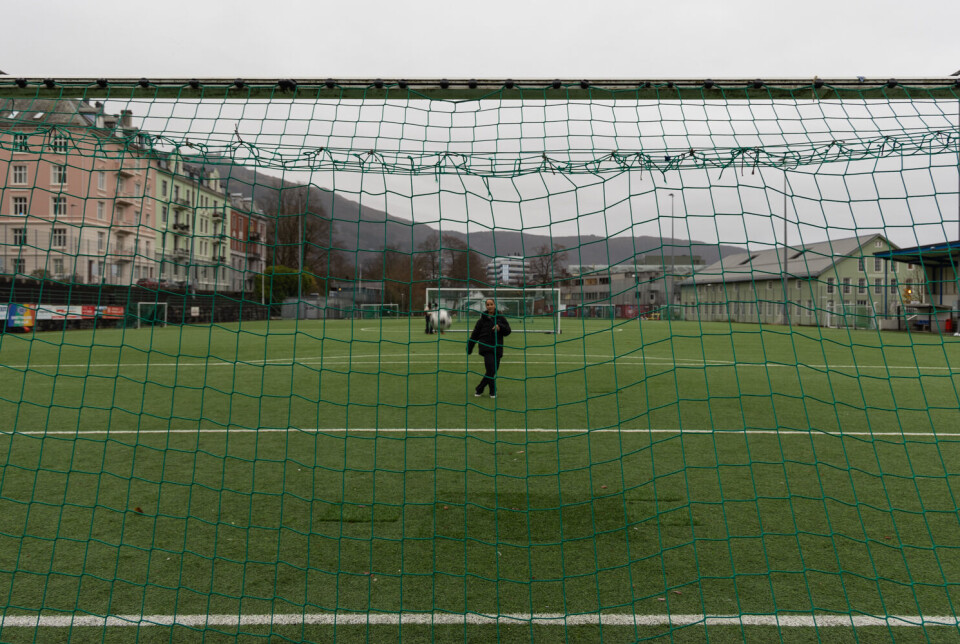 GOAL: Dømming gir et annet kick enn å score mål synes Shahad Emad.
