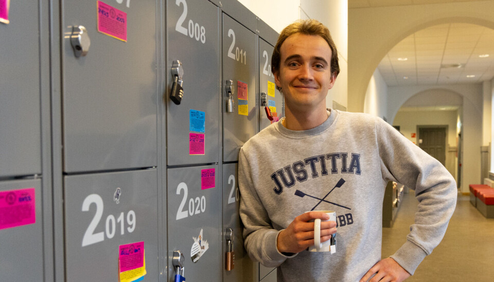 DRAGEFJELLET: Med både eget skap og godt pausemiljø på gangen er lesesalen på Dragefjellet det eneste som gjelder for jusstudenten Harper.