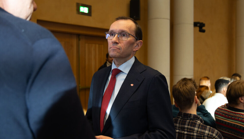 TENKE SELV: Utenriksministeren understreker studentenes viktighet i utfordrende tider som vi befinner oss i nå, og oppfordrer dem til å tenke selv.