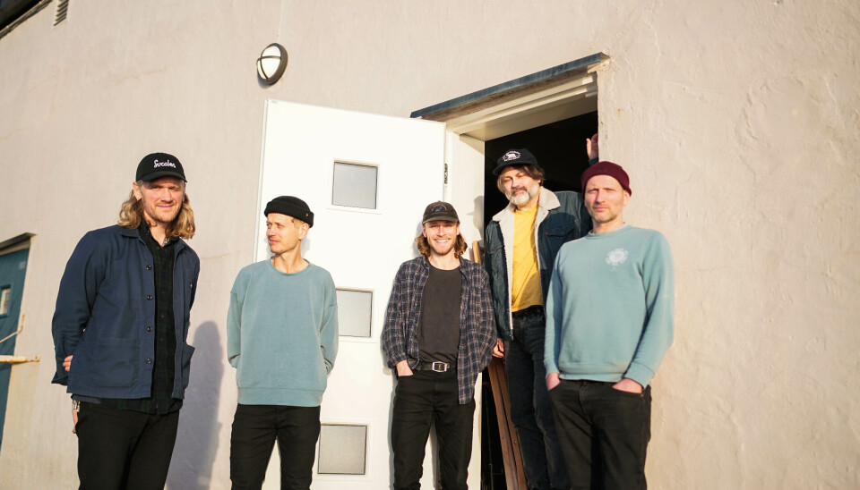 BIBELSK: Kristi Brud møtes på Nordnes for å øve inn nytt album, som kommer til høsten. Fra venstre: Torjus Raknes, Nikolas Jon Aarland, Per Elling Kobberstad, Robert Jønnum, Petter Sætre.