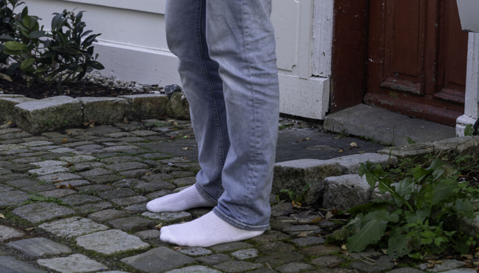 FORSVUNNET: Andreas Jelsness sto uten sko etter natten tyvene hadde tatt seg inn i boligen.